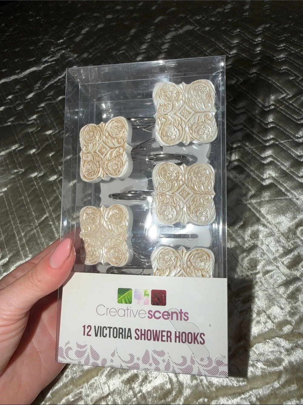 Victoria Shower Hooks in Cream - Set of 12
